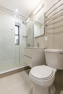 Rented by REAL New York | media 24