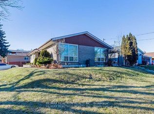 34 Shoreland Cres #BASEMENT, Toronto, ON M1G1M5