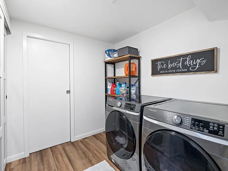 5916 44th Ave SW — Photo 74