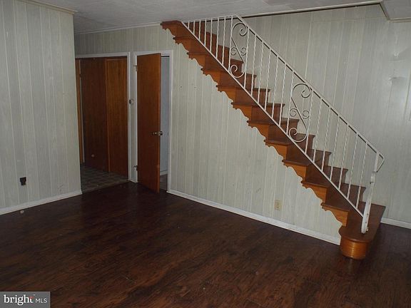 5th image of 22 N Vine St