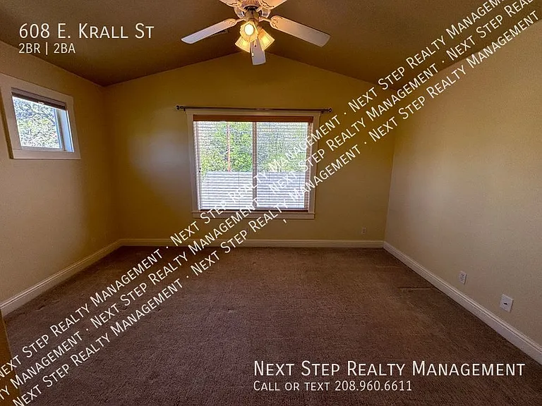 608 E Krall St — Photo 13