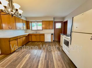 830 Rose Ave, Kelowna, BC V1Y5K4