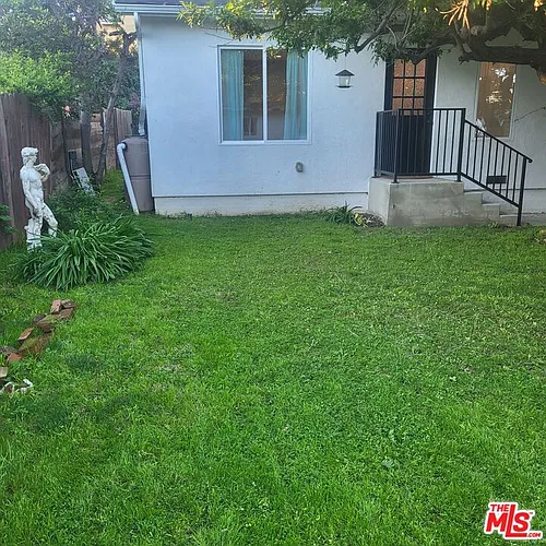 10829 W Woodbine St Photo 1