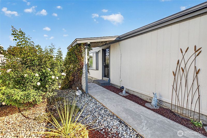 3rd image of 1137 Foothills Lane #19
