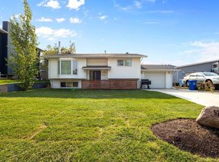 525 NE Beacon Hill Dr, Wood Buffalo, AB T9H 2R4