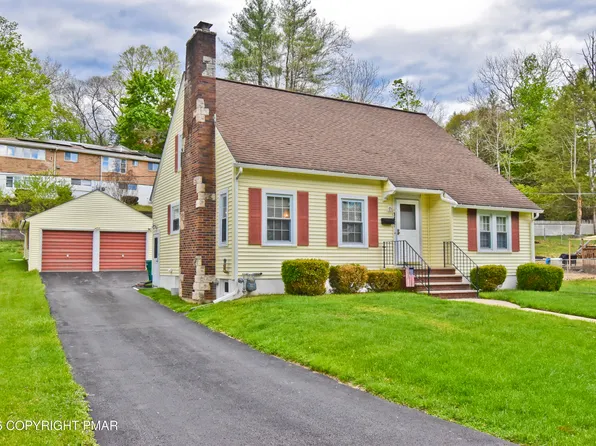142 Maple Ave, East Stroudsburg, PA 18301