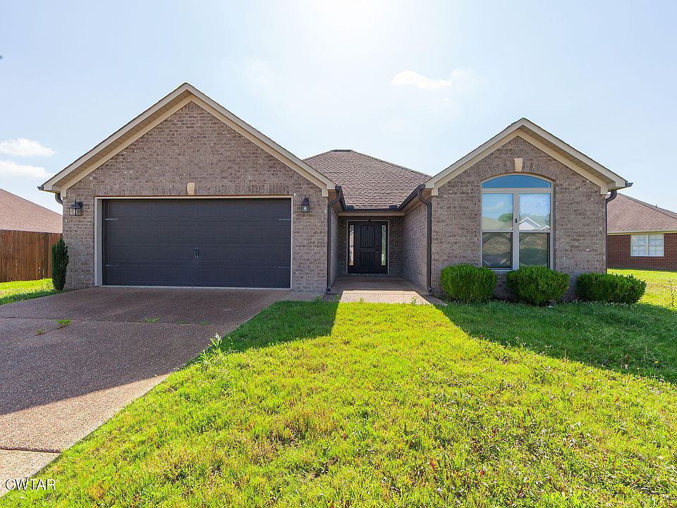 1st image of 325 Hidden Springs Ln