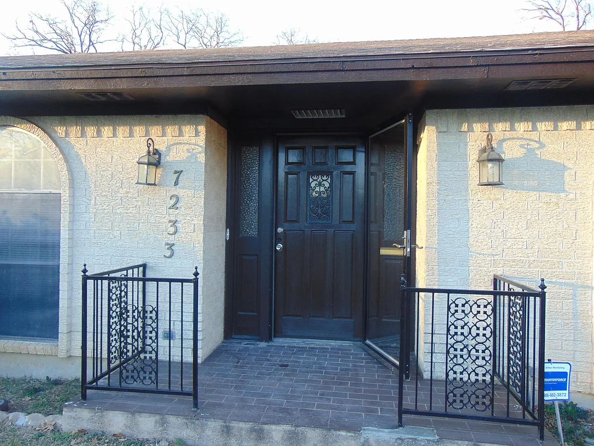 Building Photo - 7233 Martha Ln