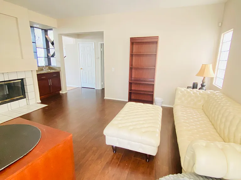 6863 Portofino Ct — Photo 11