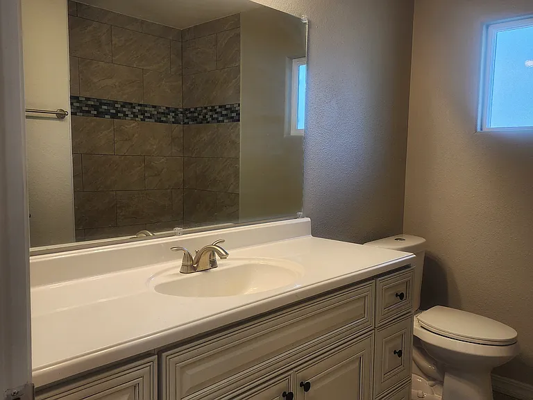 607 Lynn Ave — Photo 16
