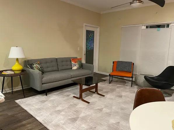 210 3rd St W, Bradenton, FL