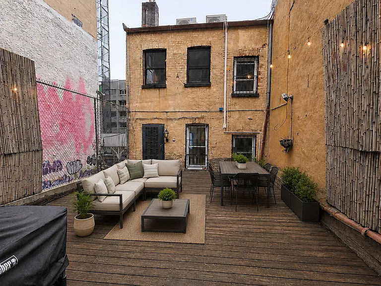 94 8th Ave #1 — Photo 3