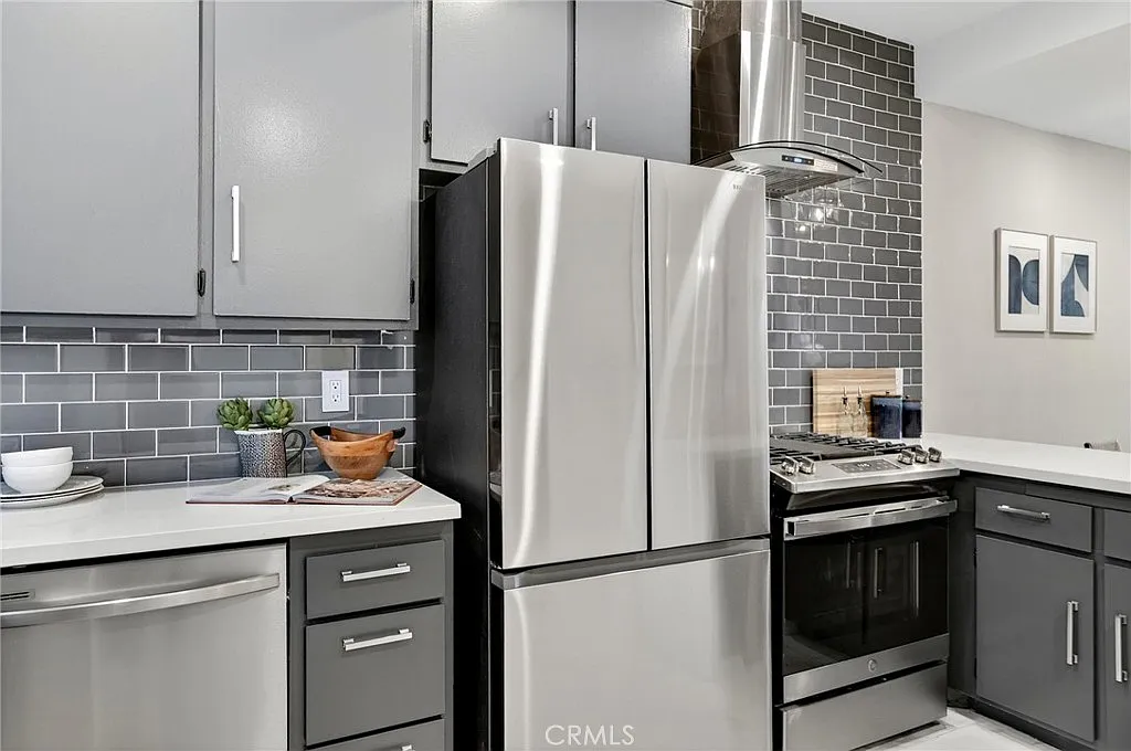 Building Photo - 2500 Abbot Kinney Blvd #9