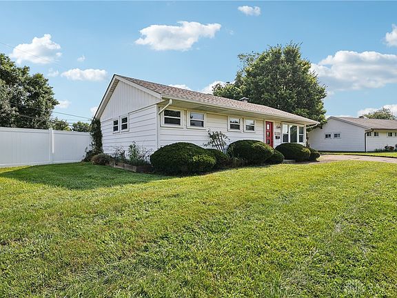 3rd image of 2733 Ghent Ave