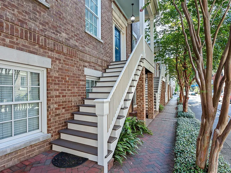 311 W Taylor St #A — Photo 2