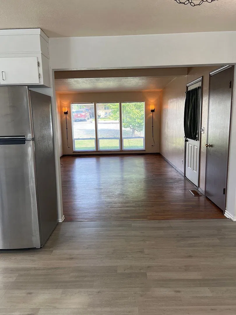 ** 3-Bedroom ~ Upgraded ~ House for Rent in Sought After East Wenatchee ** — Photo 3