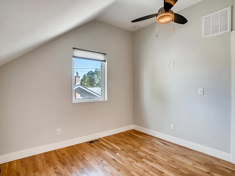 3426 N Josephine St — Photo 7