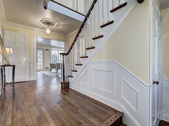 Welcoming entry