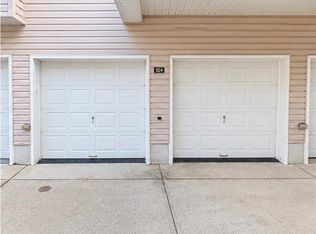 524 Great Beds Ct, Perth Amboy, NJ 08861