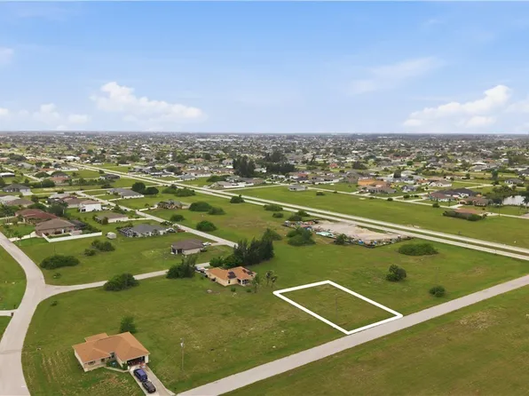 817 NW 31st Pl, Cape Coral, FL 33993