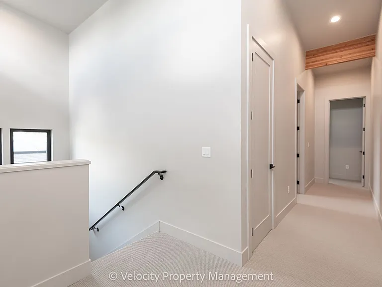 26 NW McCann Ave #3 — Photo 11