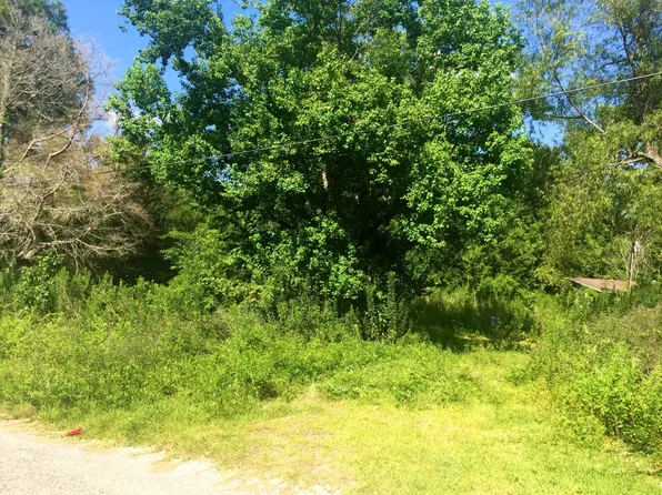 2234 Claire Dr, Orange, TX 77630