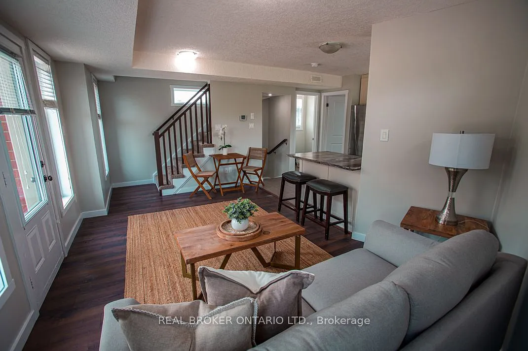 2 bed, $2,400 — Photo 3