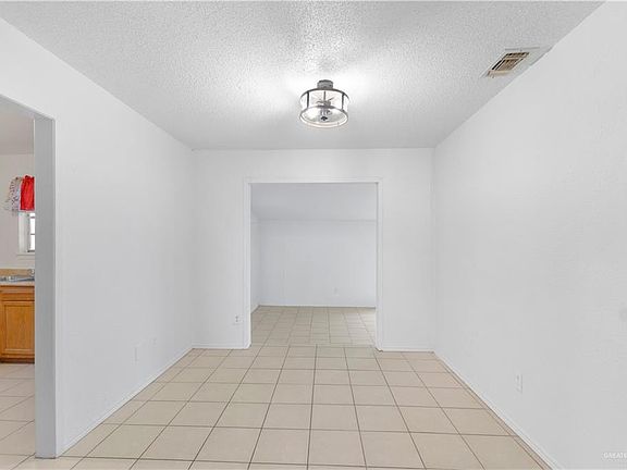5th image of 7106 Jewel Dr