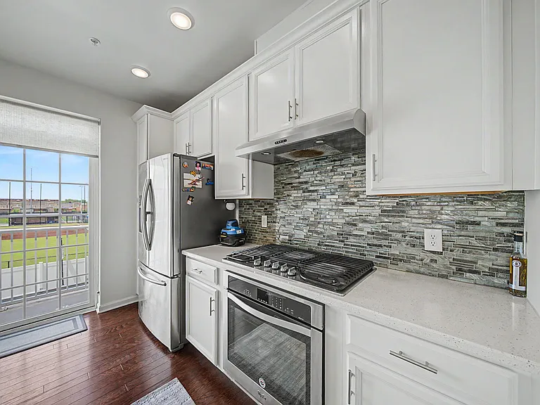 161 Wesmont Dr — Photo 8