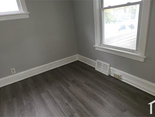 2nd image of 10810 Parkhurst Dr #3