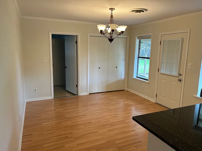 1583 E Industry St — Photo 10