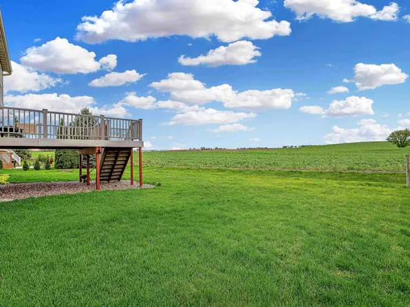 1001 Pebblebrook Courtyard, Waunakee, WI 53597
