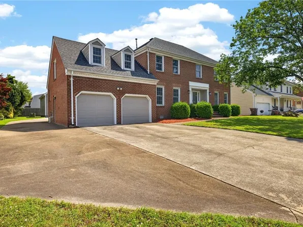 3626 Point Elizabeth Dr, Chesapeake, VA 23321