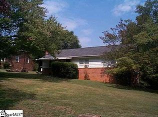 205 Endless Dr, Greer, SC 29651