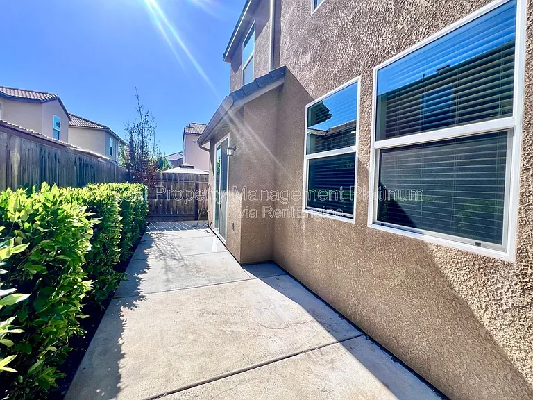 3682 Friendship Ln — Photo 7
