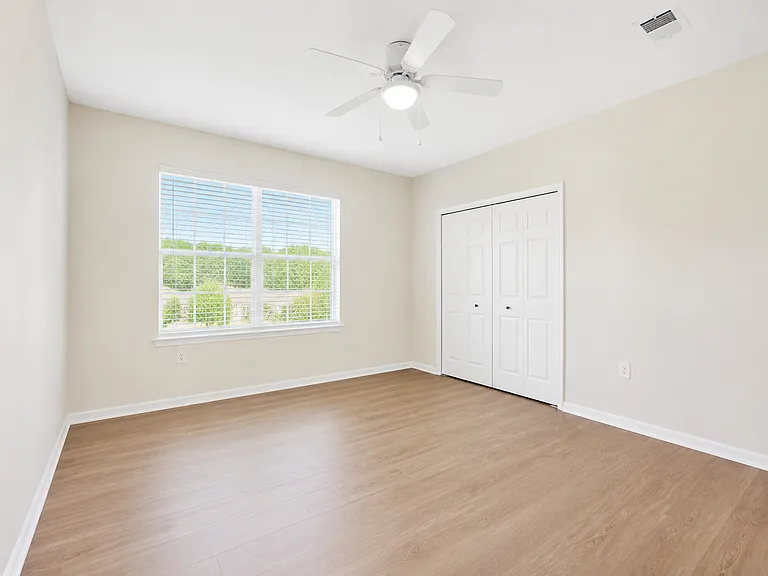 19 Empire St #14 — Photo 11