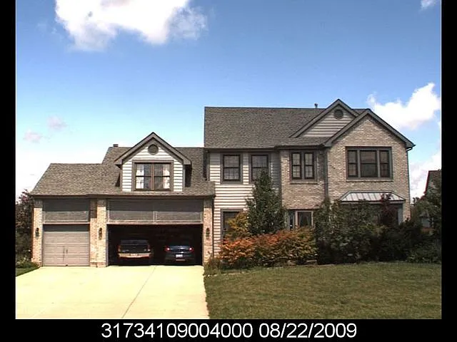 6903 Bay Forest Dr photo 1