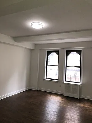 Rented by Solil Management | media 6