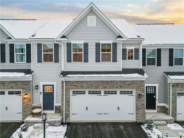 805 Greenwood Dr, Canonsburg, PA 15317