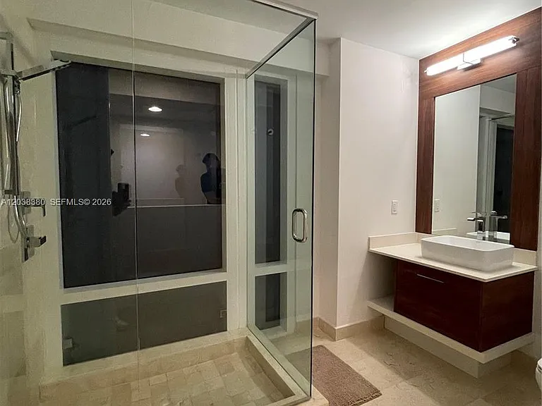 601 NE 27th St #201 — Photo 10