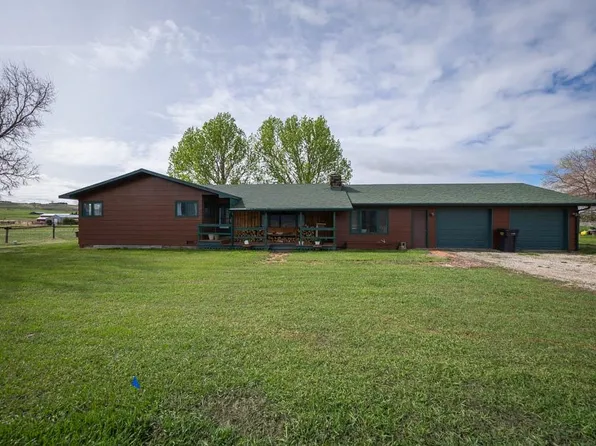 792 Southfork Rd, Cody, WY 82414