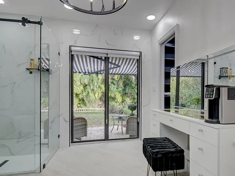 13302 Doubletree Cir — Photo 48