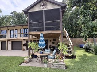 318 Ridgewood Rd, Goodrich, TX 77335