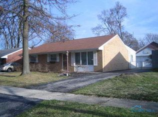 6727 Lincoln Green St, Holland, OH 43528