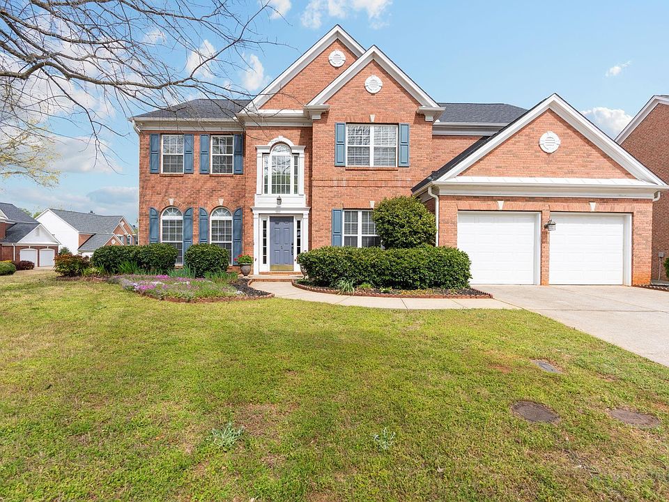 1st image of 1 Treyburn Ct