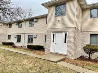 300 Jay Ray Ct #2, Manteno, IL 60950
