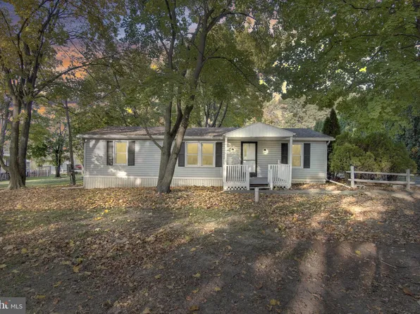 102 Big Oak Rd, Dillsburg, PA 17019