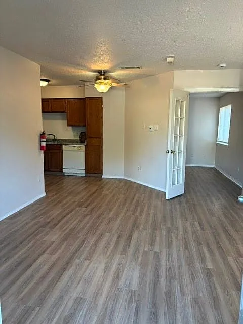 9839 Walnut St — Photo 3