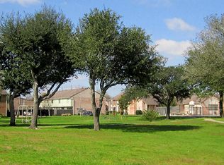 4245 Young St, Pasadena, TX 77504