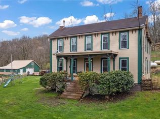21 Crothers Station Dr, Claysville, PA 15323